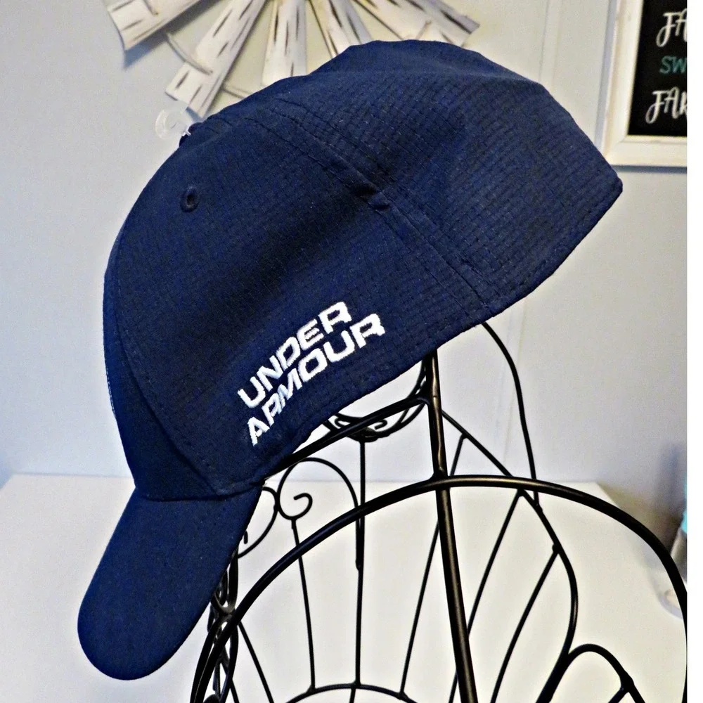 Under Armour Golf Fitted Hat Cap Navy Blue XL/2XL Stretch Fit Embroidered Logo